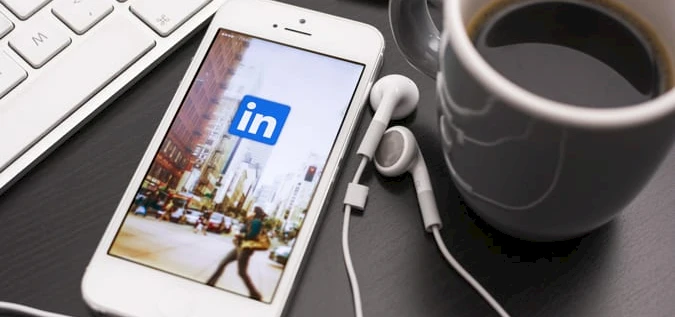 Quick Tips to Get Noticed on LinkedIn