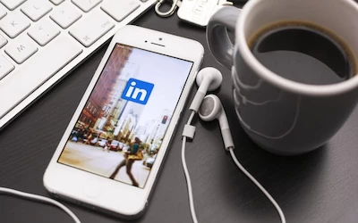 Quick Tips to Get Noticed on LinkedIn