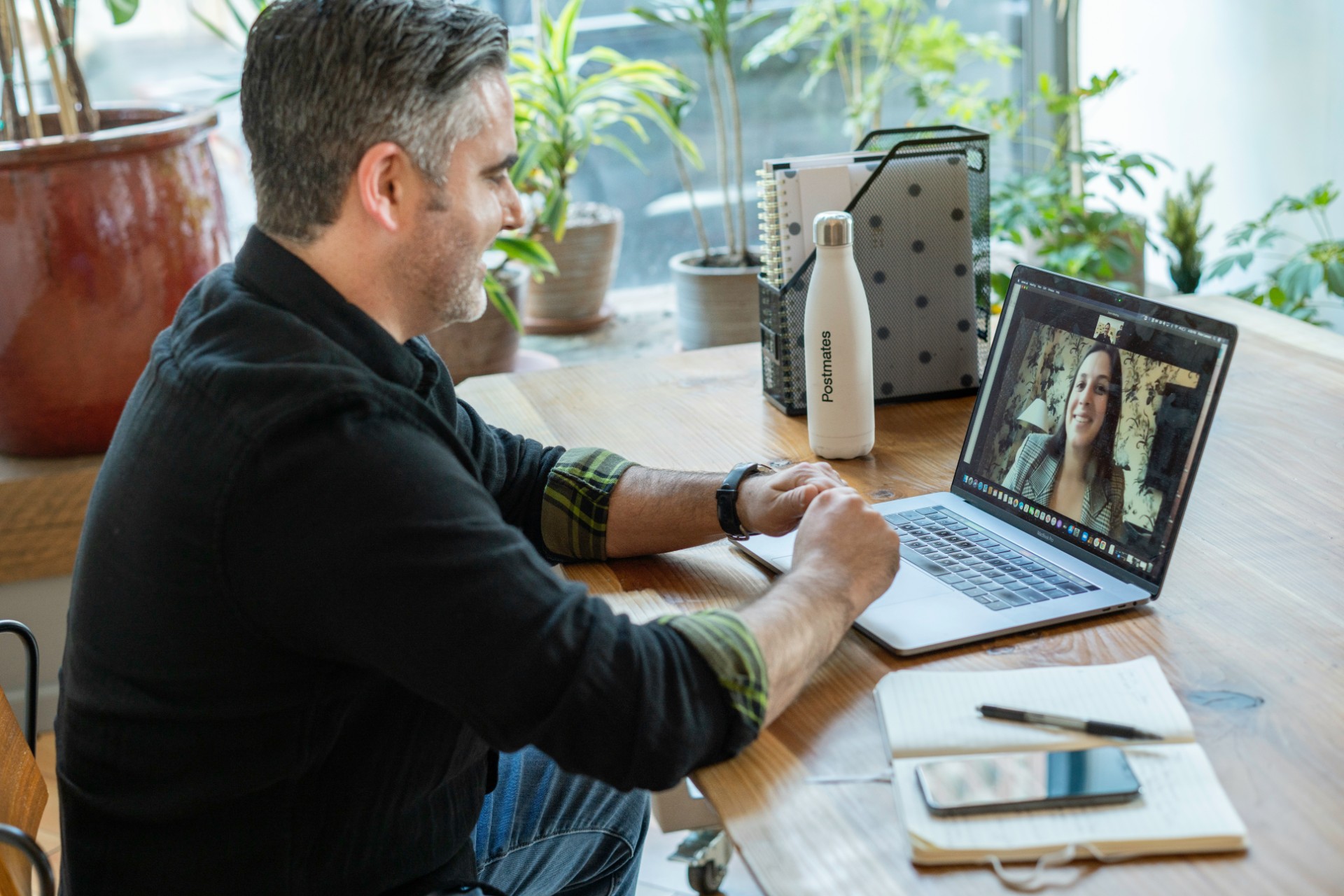 linkedin-sales-solutions-be5avkfv9ho-unsplash.jpg